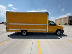 2022 Ford E350 photo 8