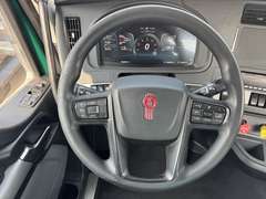 2022 Kenworth T880 photo 3