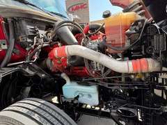 2022 International LT625 photo 8