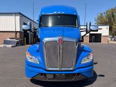 2023 Kenworth T680 photo 2