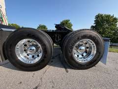 2027 Kenworth W900L photo 4