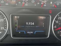 2022 International LT625 photo 10