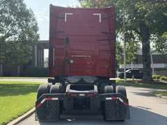 2022 Volvo VNL64T760 photo 4