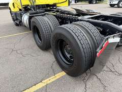 2023 International LT625 photo 10