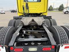 2023 International LT625 photo 7