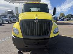 2023 International LT625 photo 2