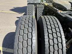 2023 International LT625 photo 10
