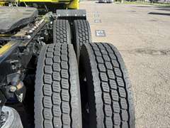 2023 International LT625 photo 7