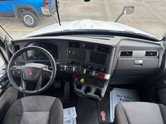 2022 Kenworth T680 photo 3