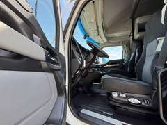2022 Kenworth T680 photo 8