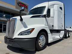 2022 Kenworth T680 photo 2