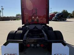 2023 Kenworth T680 photo 4