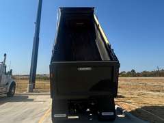 2027 Kenworth T880S photo 3