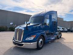 2022 Kenworth T680 photo 2