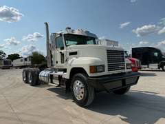 2019 Mack CHU613 photo 1