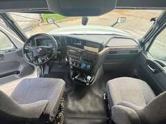 2021 International LT625 photo 3