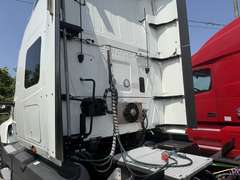 2021 International LT625 photo 4