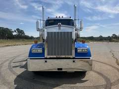2027 Kenworth W900L photo 5