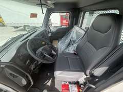 2027 Kenworth T280 photo 3