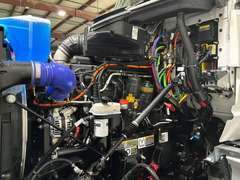 2027 Kenworth T880S photo 4