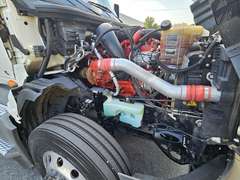 2021 International LT625 photo 8
