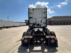 2021 International LT625 photo 3