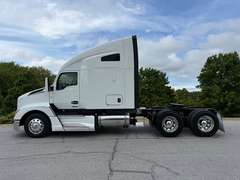 2023 Kenworth T680 photo 9