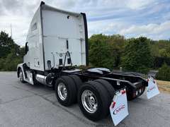 2023 Kenworth T680 photo 10