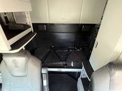 2024 Kenworth T680 photo 9