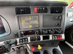2024 Kenworth T680 photo 10