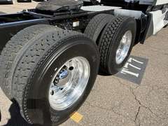 2023 Kenworth T680 photo 6