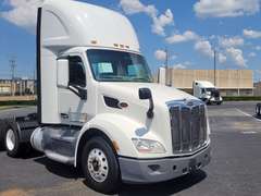 2021 Peterbilt 579 photo 1