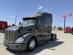 2022 Peterbilt 579 photo 8