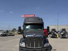 2022 Peterbilt 579 photo 7