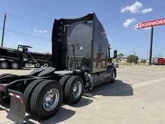 2022 Peterbilt 579 photo 3