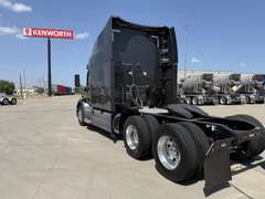 2022 Peterbilt 579 photo 5