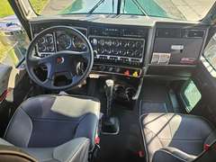 2027 Kenworth W900L photo 3
