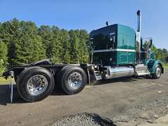 2027 Kenworth W900L photo 5