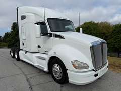 2022 Kenworth T680 photo 1