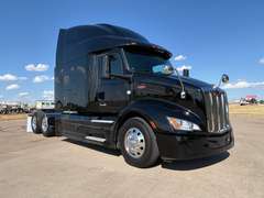2022 Peterbilt 579 photo 1