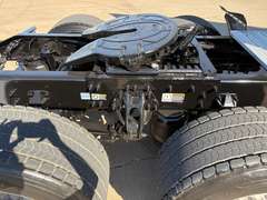 2022 Peterbilt 579 photo 4