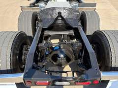 2022 Peterbilt 579 photo 9