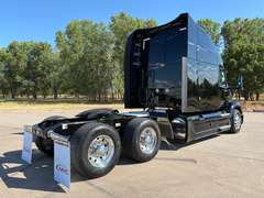 2022 Peterbilt 579 photo 8