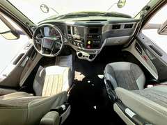 2022 Peterbilt 579 photo 3