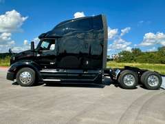 2022 Peterbilt 579 photo 8
