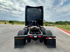 2022 Peterbilt 579 photo 5