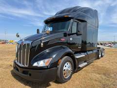 2022 Peterbilt 579 photo 6