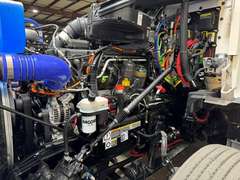 2027 Kenworth T880 photo 5
