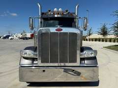 2020 Peterbilt 389 photo 10