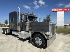 2020 Peterbilt 389 photo 9
